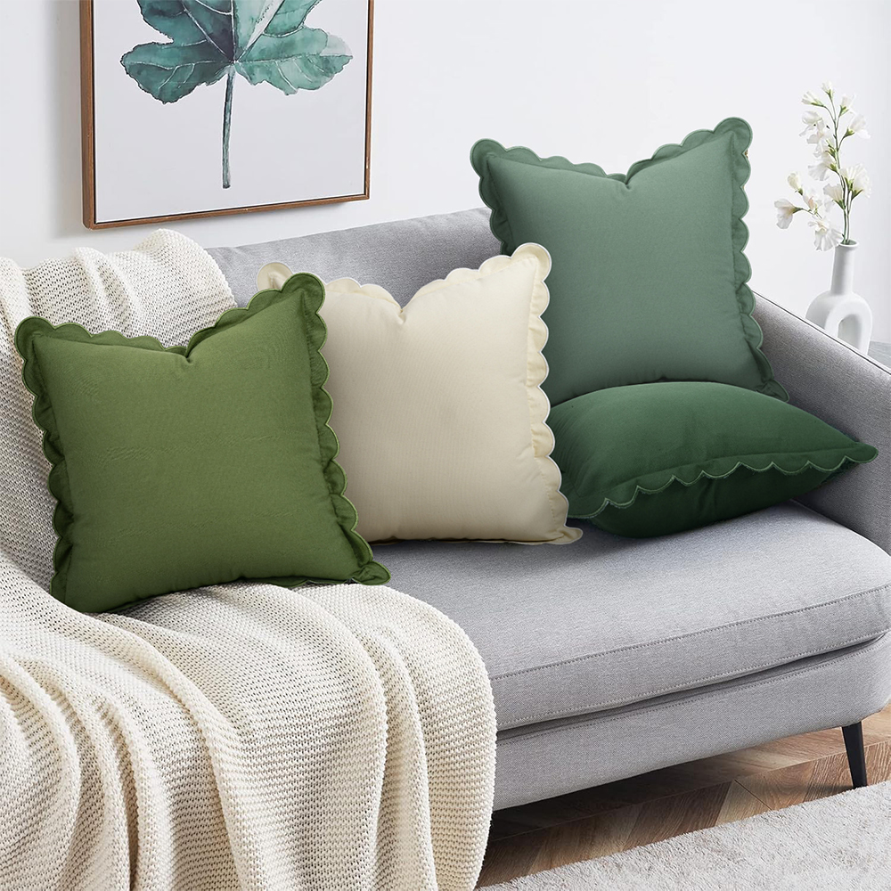 Vroubkovaný polštář deco polštář